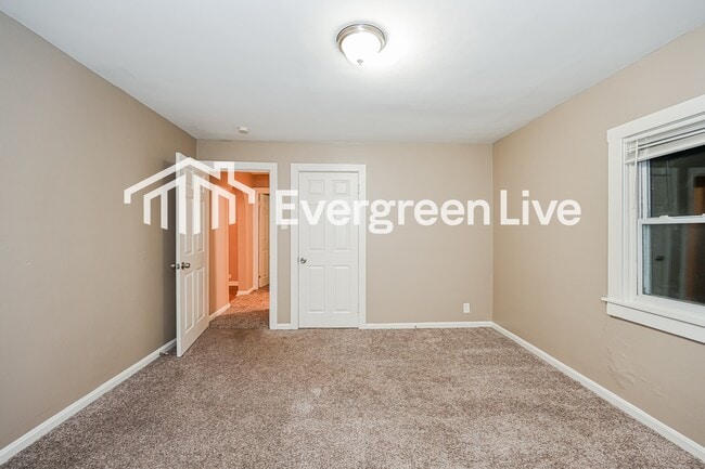 Building Photo - 3227 Struble Rd