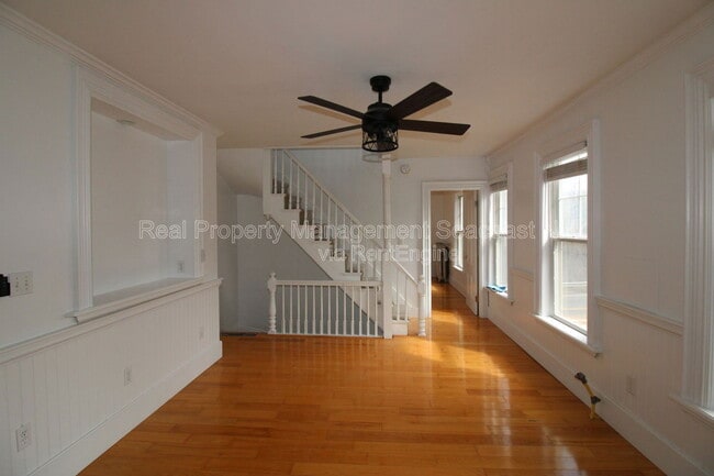 Building Photo - 68 4th St