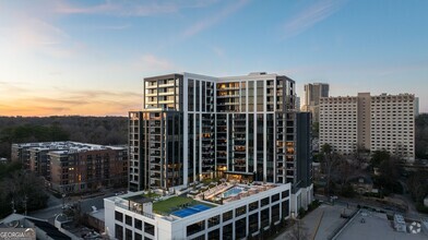 Building Photo - 2425 Peachtree Rd NE