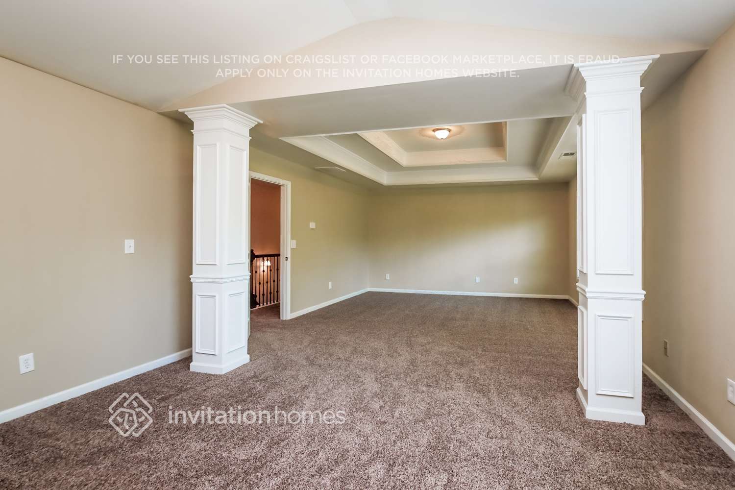 Building Photo - 505 Lakeside View