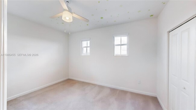 Building Photo - 2333 SE 28th St