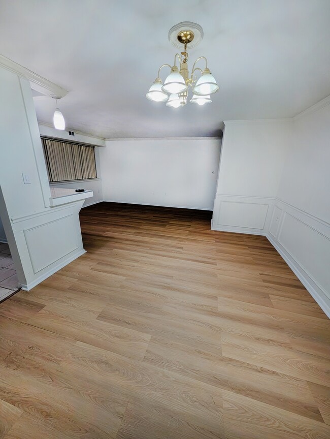 Building Photo - 11402 Cherry Hill Rd