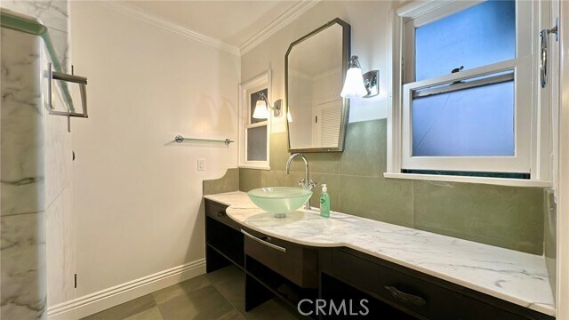 Building Photo - 27620 Eastvale Rd