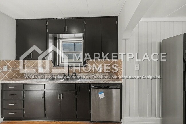 Building Photo - 3716 N Indiana Ave