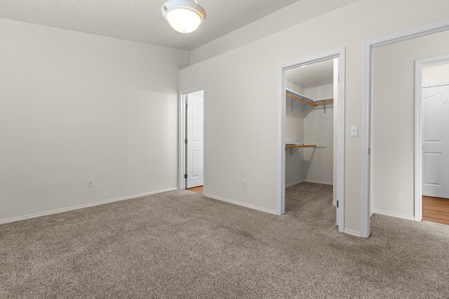 Building Photo - 1443 W Balboa St