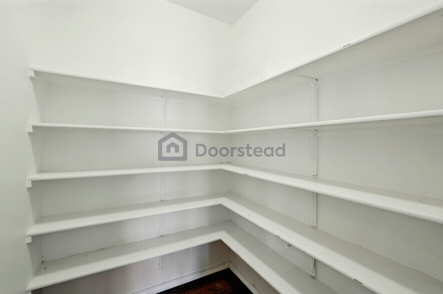 Building Photo - 920 Water Hyacinth Loop