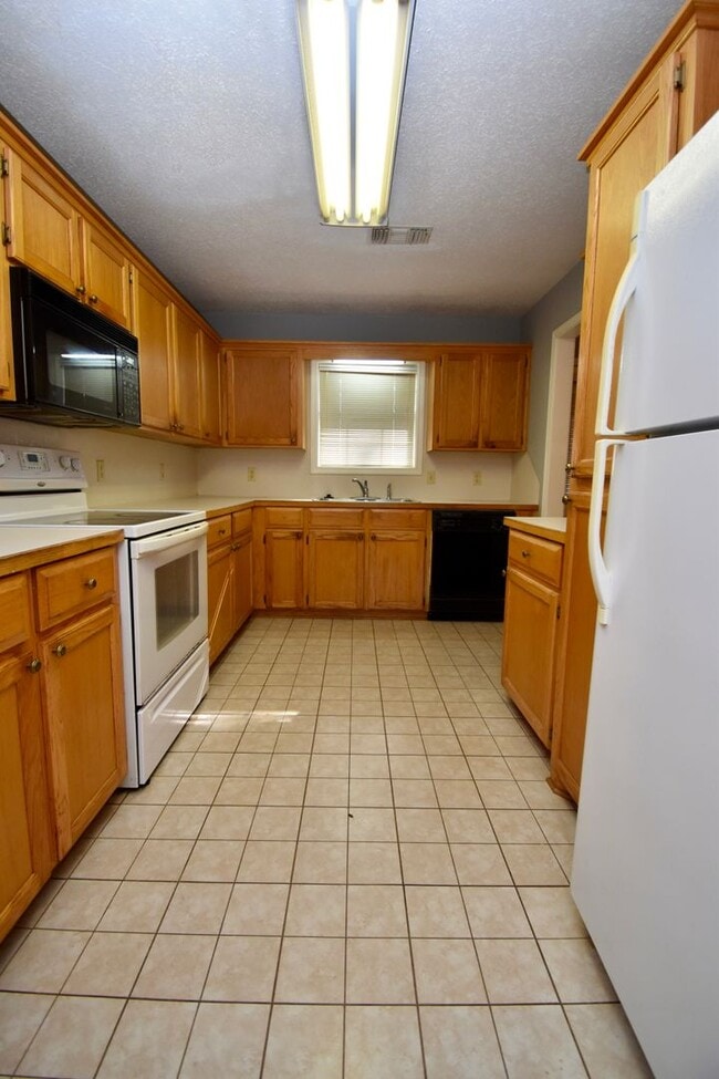 Building Photo - 2 Bedroom Duplex in Ruston
