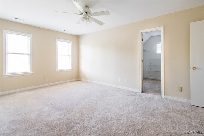 Building Photo - 13812 Sycamore Village Dr