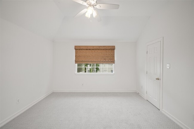 Building Photo - 4006 Chatham Ln