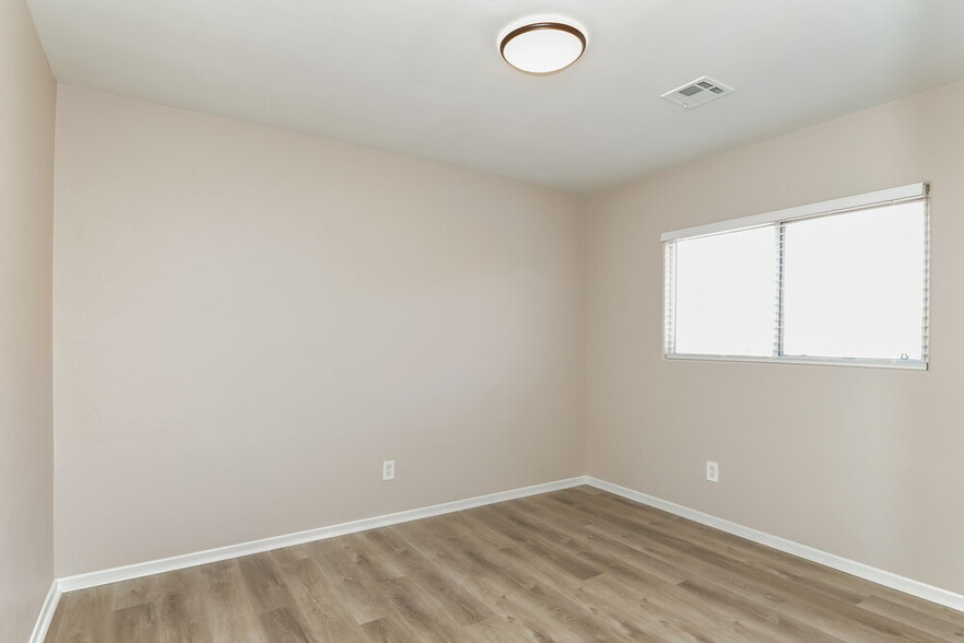 Building Photo - 6196 Fisher Creek Ct
