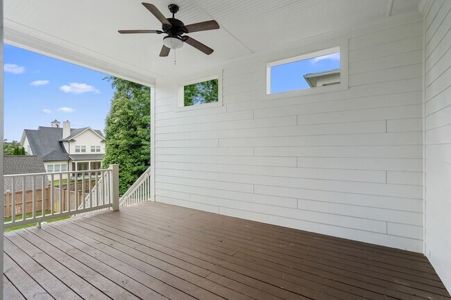 Building Photo - 444 Wild Elm St