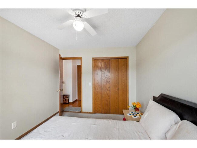 Building Photo - 14797 Lower Endicott Way