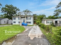 Building Photo - 1565 Burns Ave