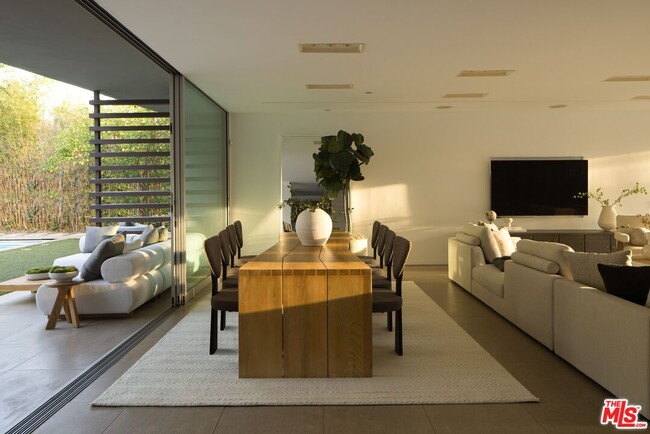 Building Photo - 1166 Angelo Dr