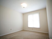 Building Photo - Charming 3-bedroom, 2-bath home in the Northwood community