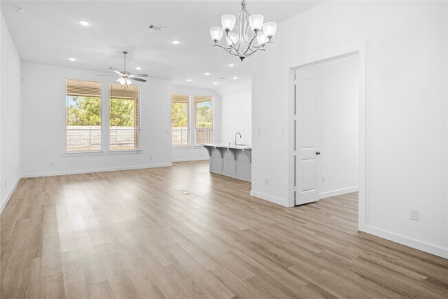 Building Photo - 17127 Crimson Crest Dr