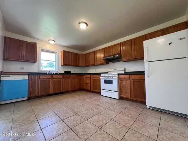 Building Photo - 313 Chiswell Rd