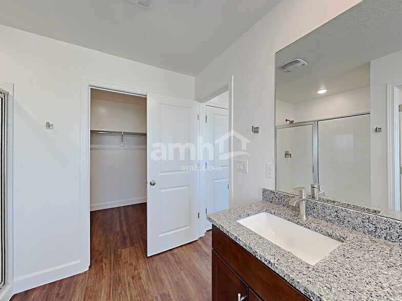 Building Photo - 6063 W Arranmore Dr