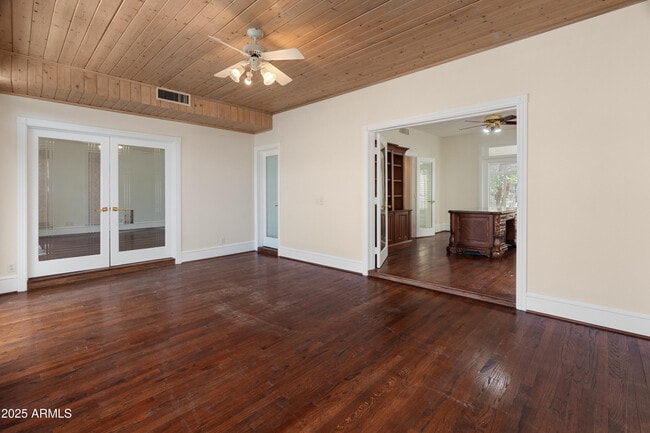 Building Photo - 5820 W Del Lago Cir