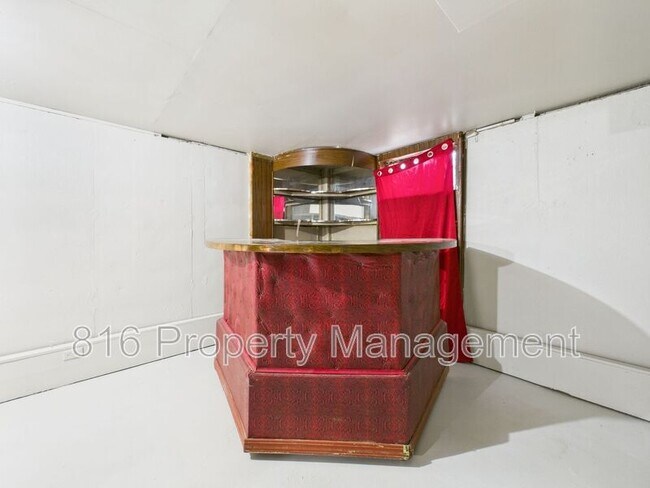 Building Photo - 4036 Cleveland Ave.