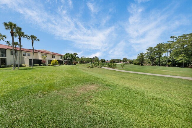 Building Photo - 21207 Lago Cir