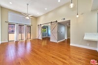 Building Photo - 326 S Manhattan Pl