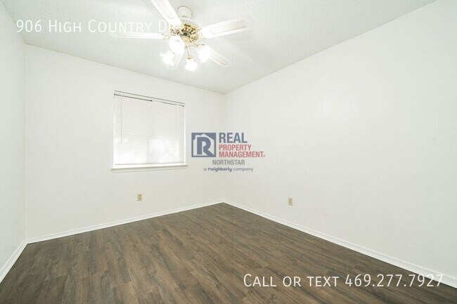 Building Photo - 906 High Country Dr