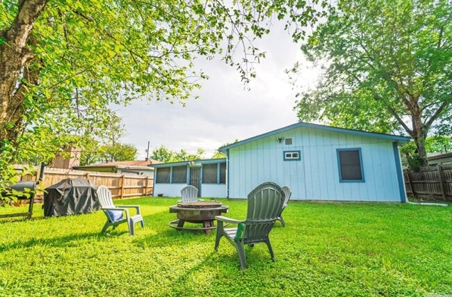 Building Photo - 5215 Overbrook Dr