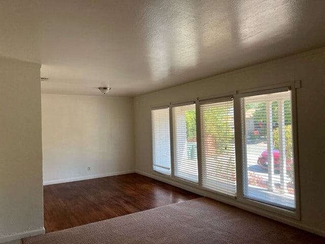 Building Photo - 3/1 home in Arden neighborhood!