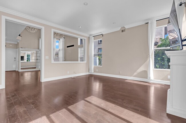 Building Photo - 138 Mayfair