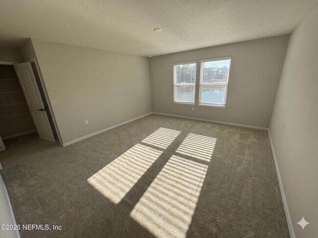 Building Photo - 217 Red Barn Rd