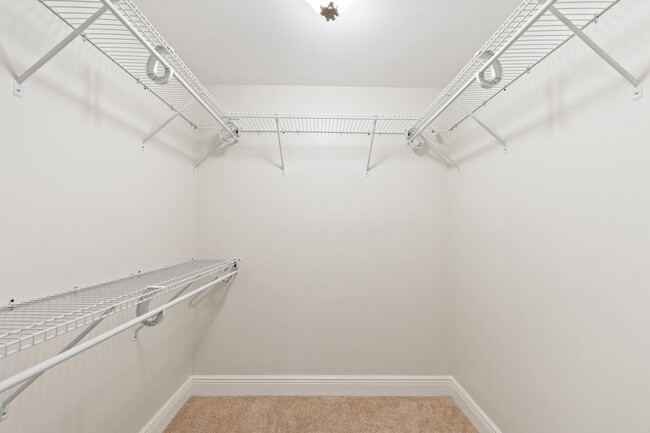 Building Photo - 525 S Flagler Dr