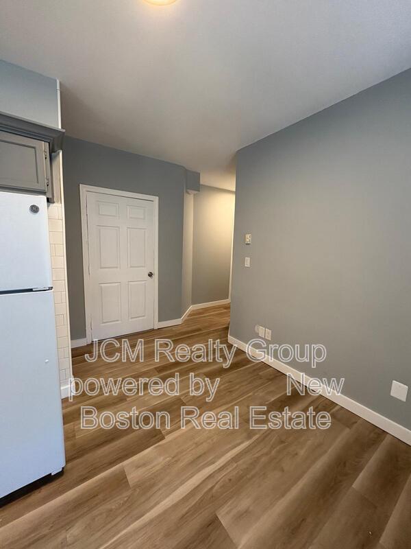 Building Photo - 56 Johnson St