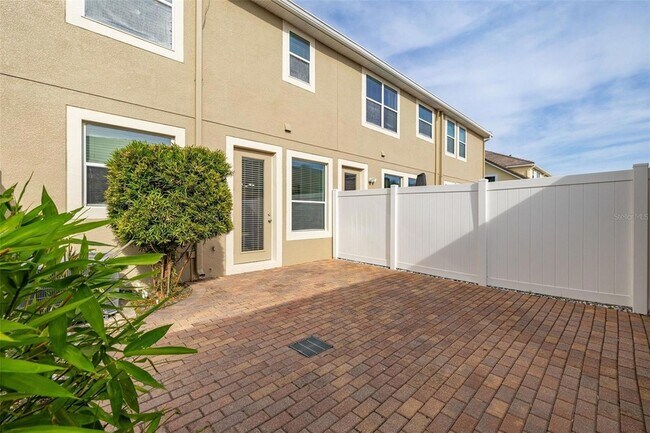Building Photo - 7435 Ripplepointe Way