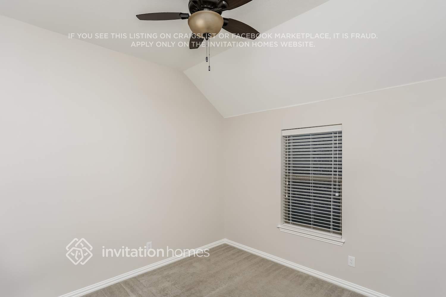 Building Photo - 2512 Flowing Springs Dr