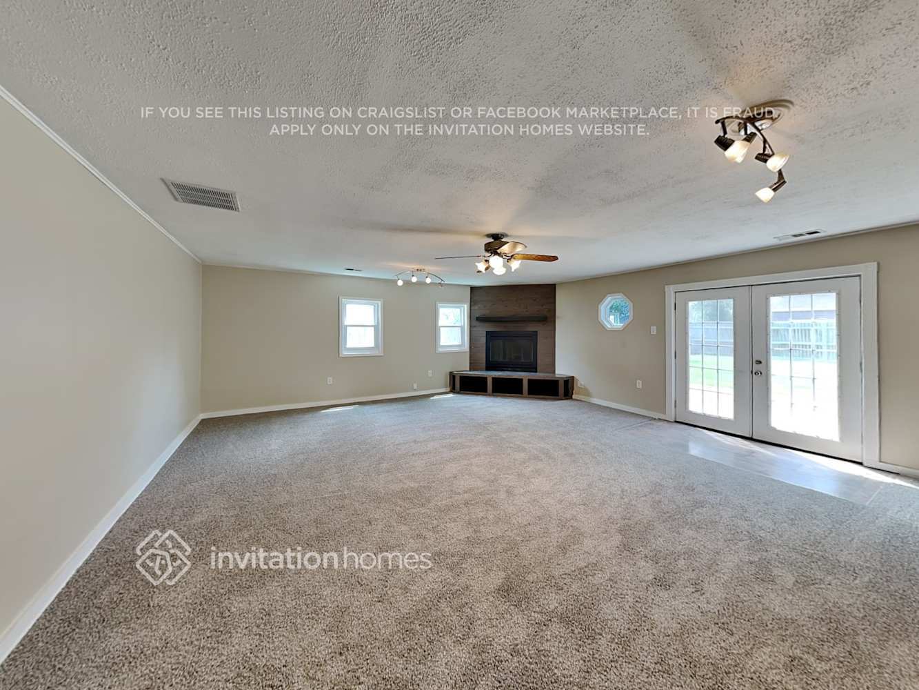 Building Photo - 9220 S 49th Ct