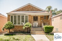 Building Photo - 3719 W 81st Pl