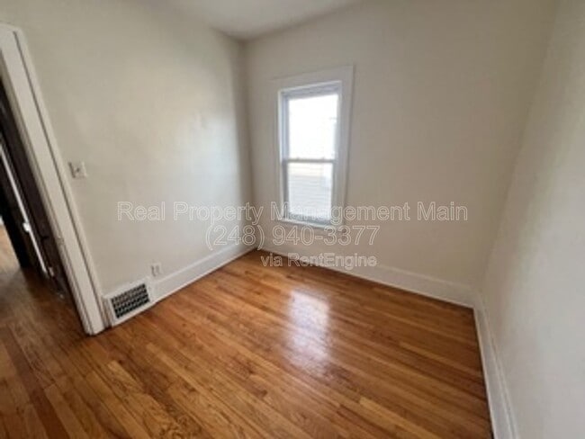 Building Photo - 9176 Chamberlain St