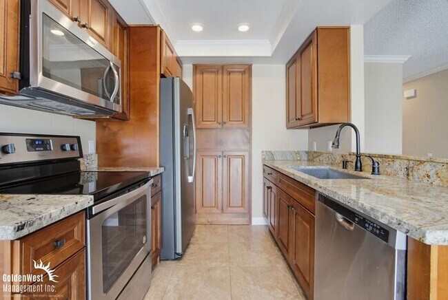 Building Photo - Comfortable 3Bdm 2Ba Condo in Oceanside!