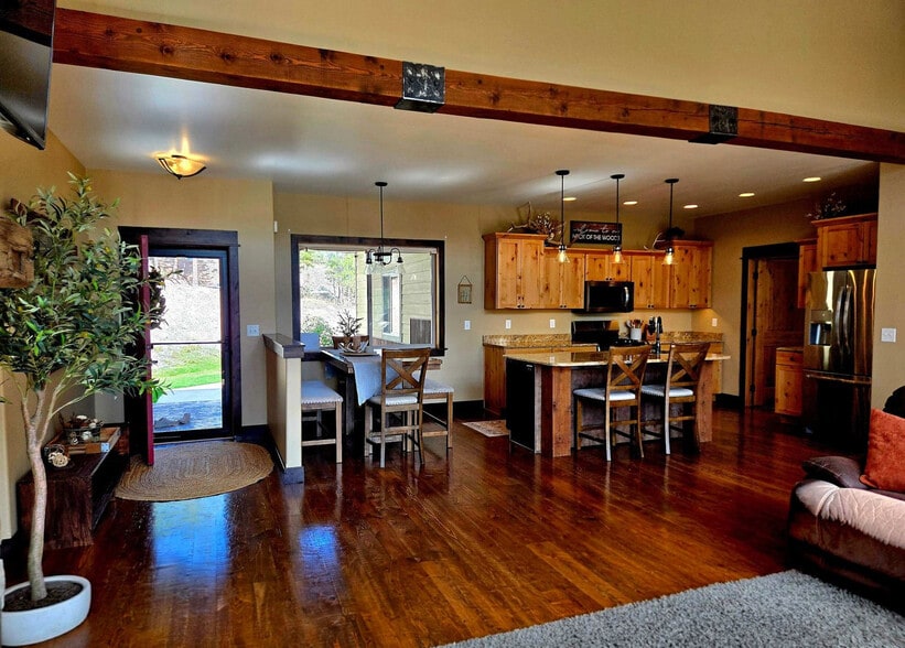 Building Photo - 5340 Seabiscuit Dr