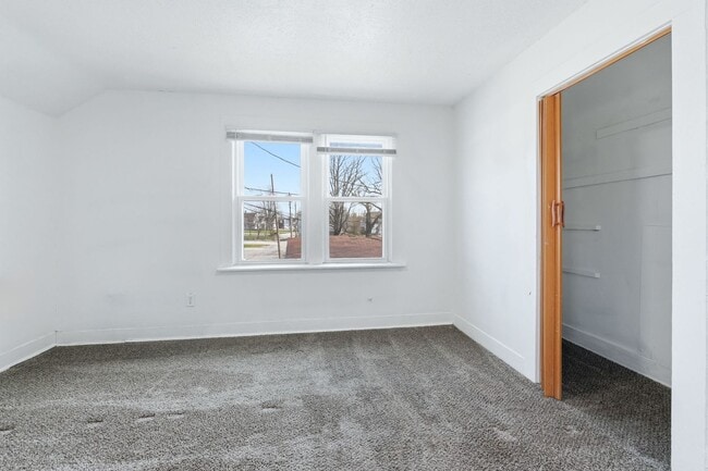 Building Photo - Modernized 3-Bedroom w/ New Furnace