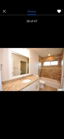 Building Photo - 221 Birch Oak Ln