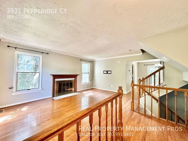 Building Photo - 3931 Pepperidge Ct