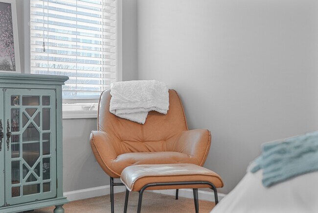 Building Photo - 814 Locust St