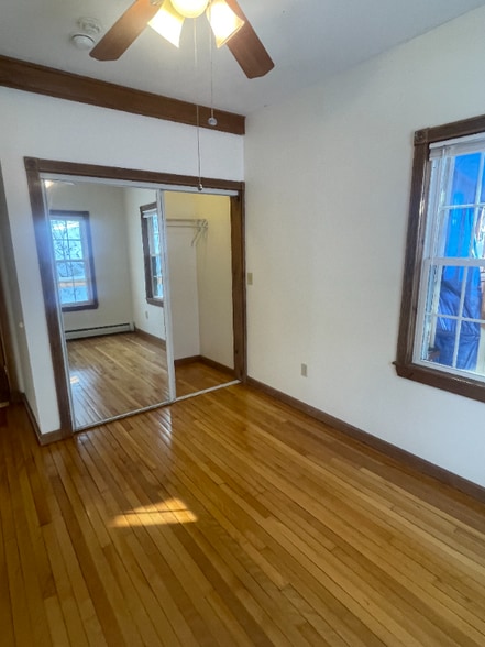 Building Photo - 686 Sebago Rd