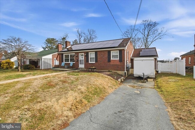 Building Photo - 1058 St Joseph St