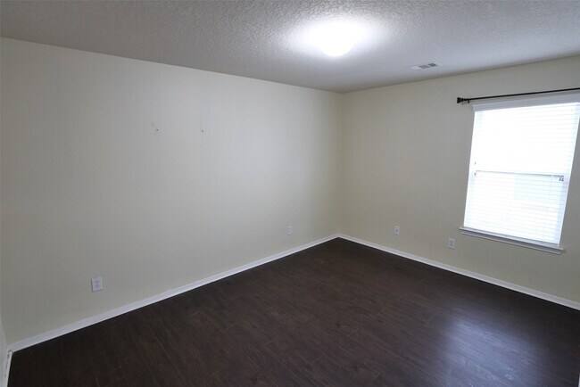 Building Photo - 22314 Spring Crossing Dr