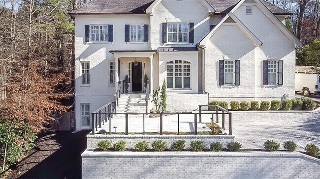 Building Photo - 2991 Sequoyah Dr NW