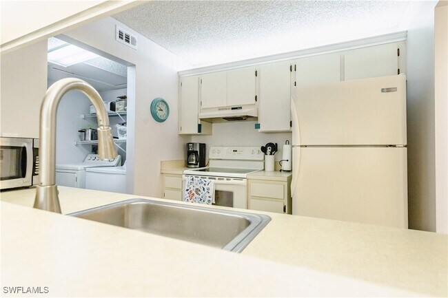 Primary Photo - 9540 Green Cypress Ln