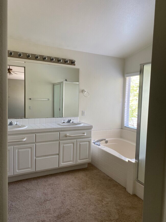 Building Photo - 11855 Westview Pky